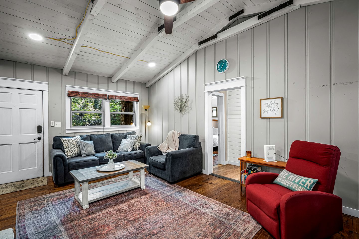 Fantastic Cozy Cottage with Fire Pit and Barbecue in Mentone, Alabama