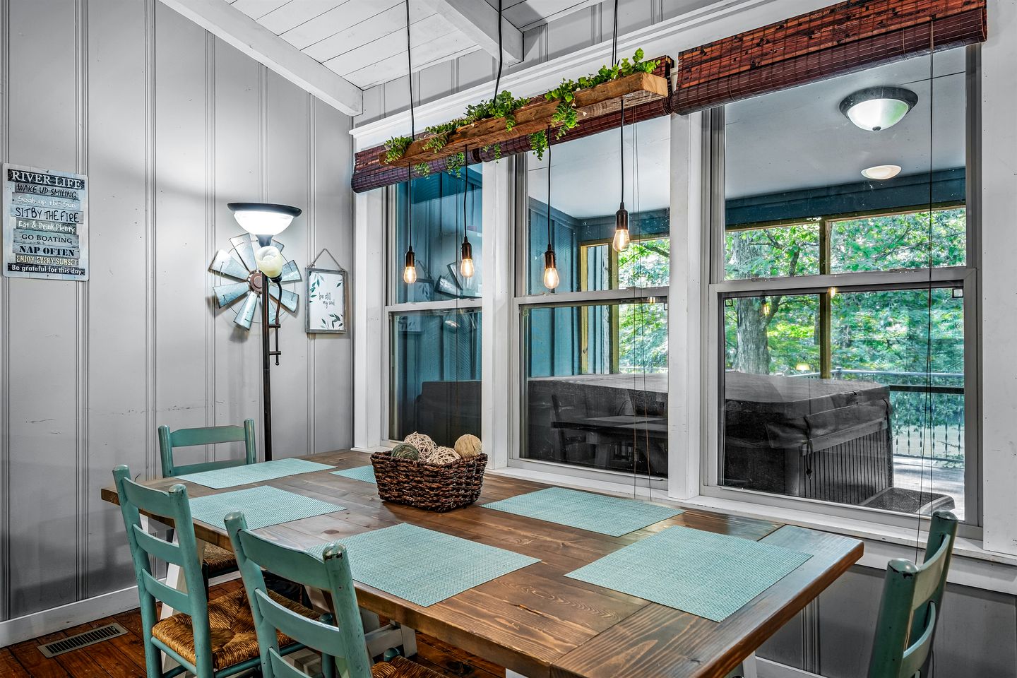 Fantastic Cozy Cottage with Fire Pit and Barbecue in Mentone, Alabama