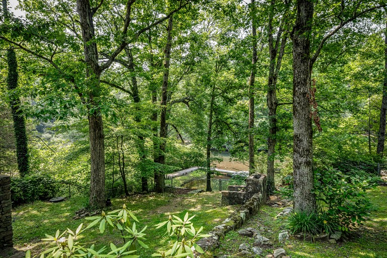 Cottages (United States of America, Mentone, Alabama)