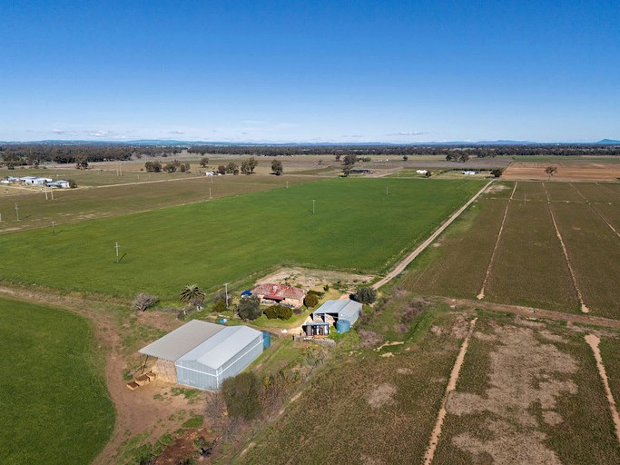 Tiny Houses (Australia, Forbes, New South Wales)