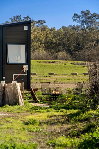 Tiny Houses (Australia, Forbes, New South Wales)