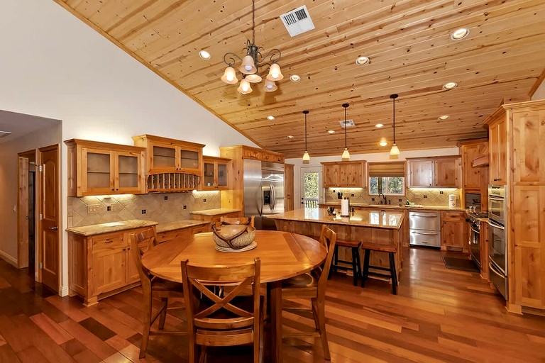 Cabins (United States of America, Big Bear, California)