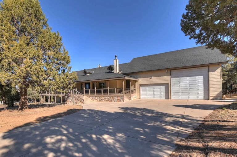 Cabins (United States of America, Big Bear, California)