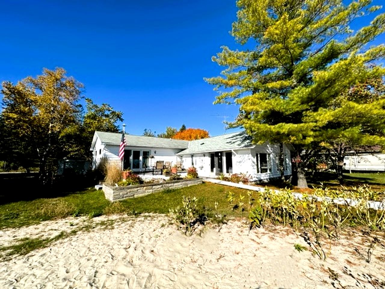 Fantastic Lakefront Beach House with Stunning Views in St. Ignace, Michigan
