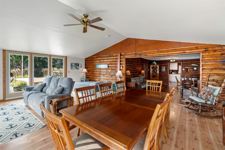 Beach Houses (United States of America, St. Ignace, Michigan)