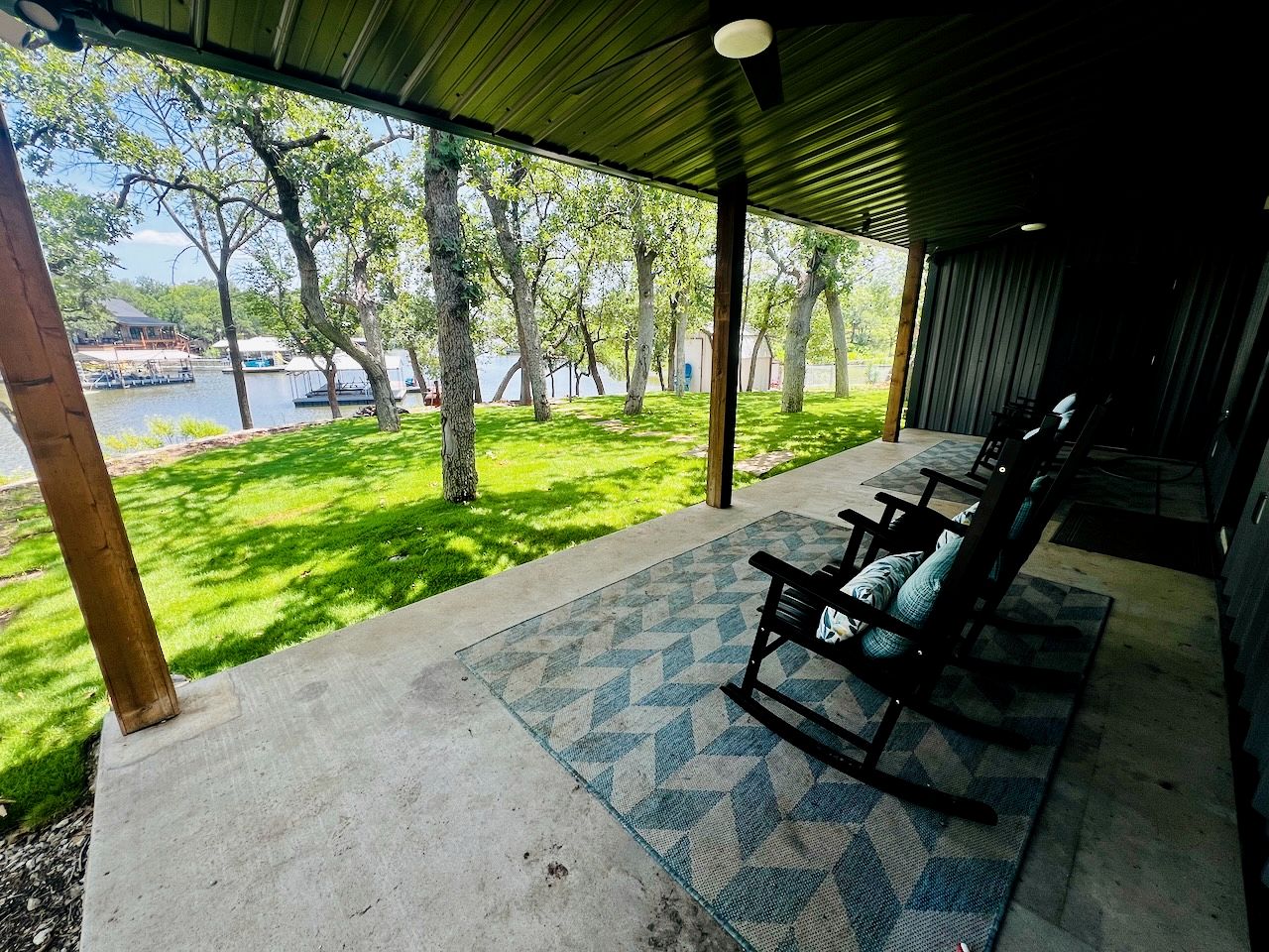 Fantastic Lakehouse with Fire Pit and Garden in Chico, Texas