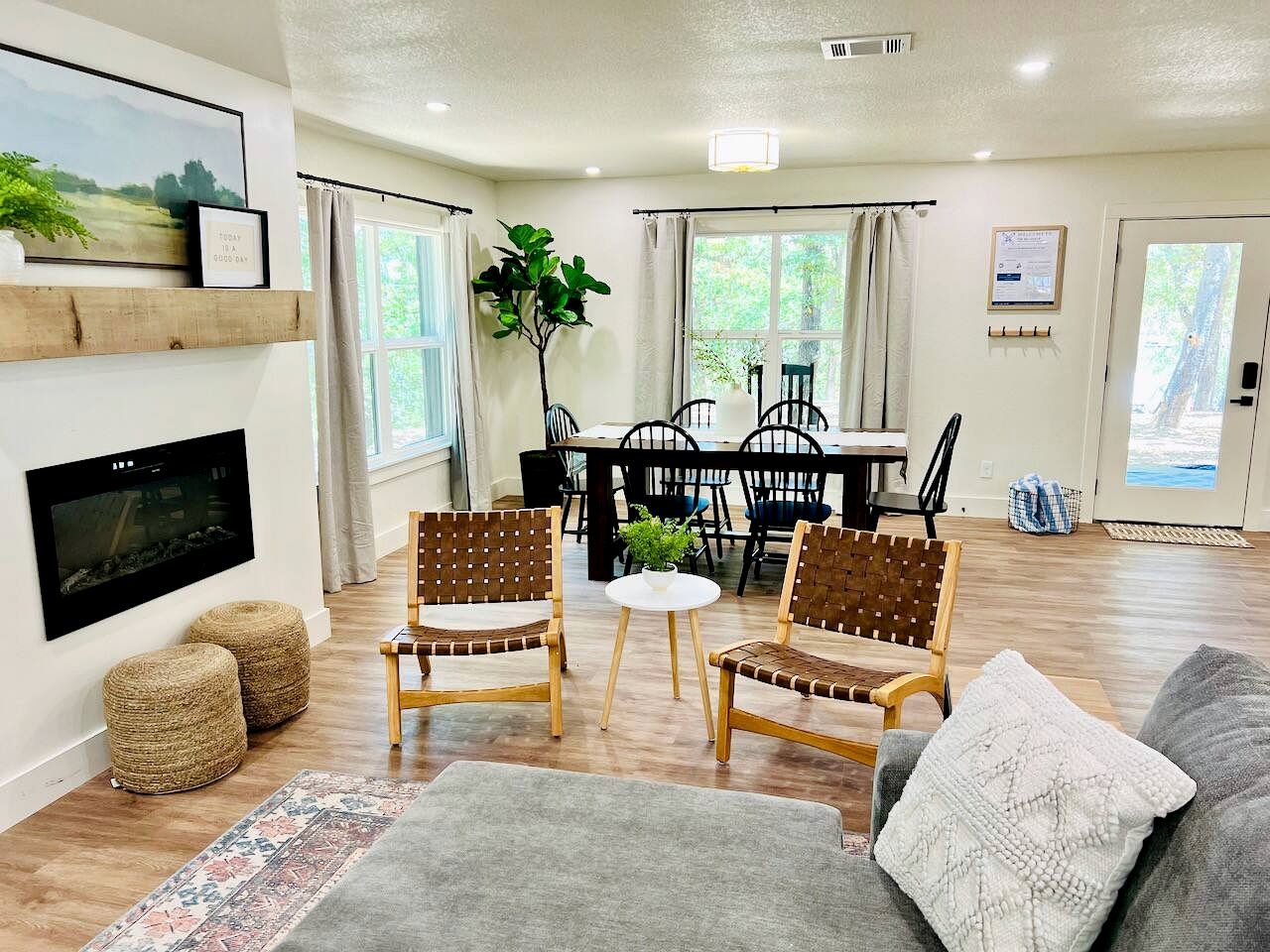Fantastic Lakehouse with Fire Pit and Garden in Chico, Texas