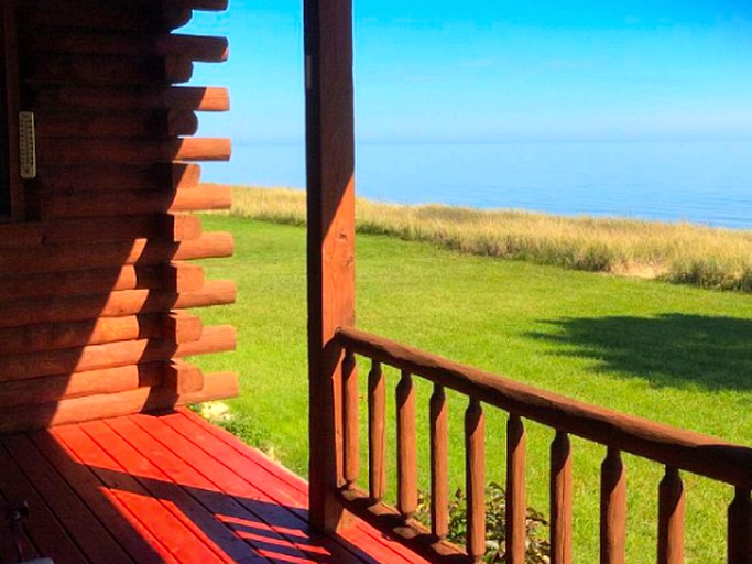 Log Cabins (Cedar River, Michigan, United States)