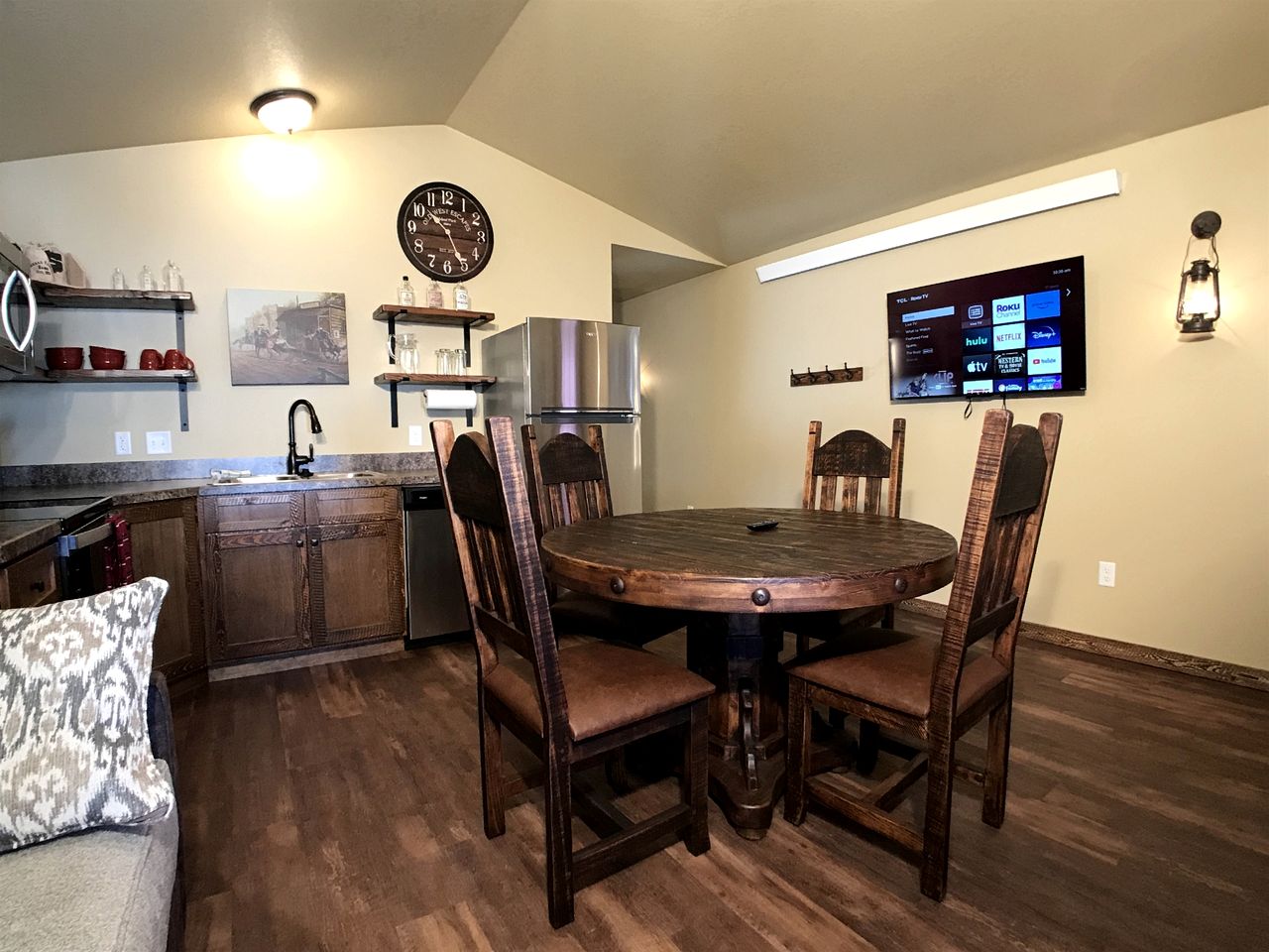 Fantastic Old West Cabin with All Commodities in Island Park, Idaho