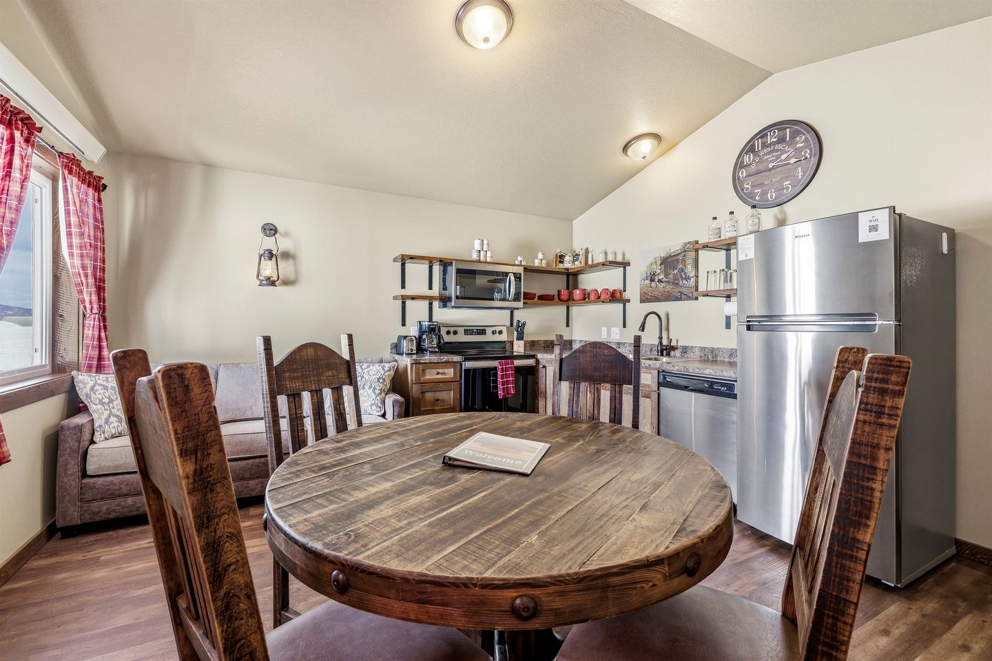 Fantastic Old West Cabin with All Commodities in Island Park, Idaho