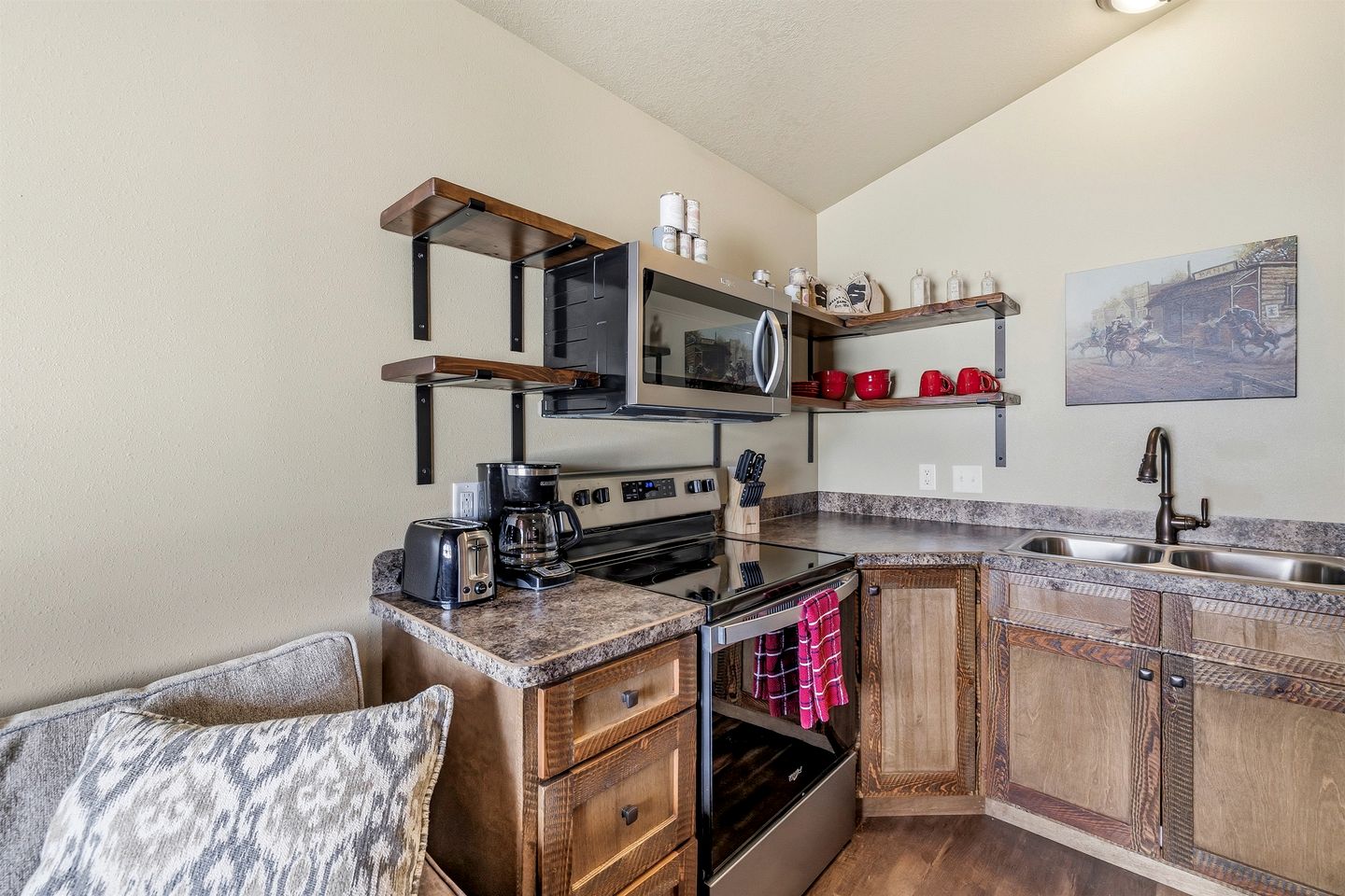 Fantastic Old West Cabin with All Commodities in Island Park, Idaho