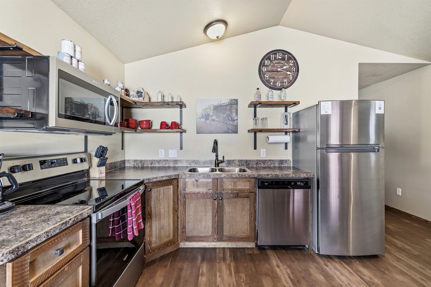 Fantastic Old West Cabin with All Commodities in Island Park, Idaho