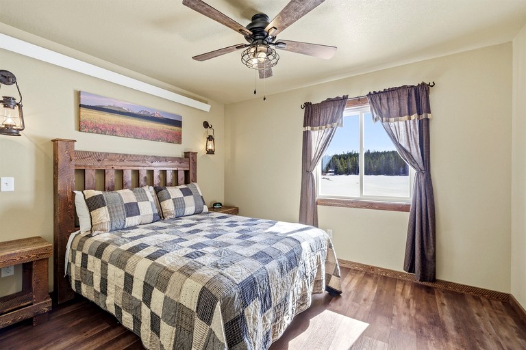 Cabins (United States of America, Island Park, Idaho)