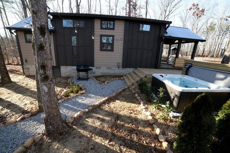 Cabins (United States of America, Monteagle, Tennessee)