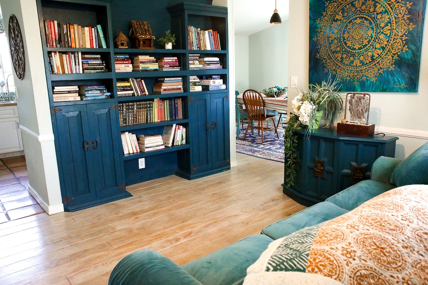 Pet Friendly Fantastic Secluded Cottage with Hot-tub in Rainbow, California