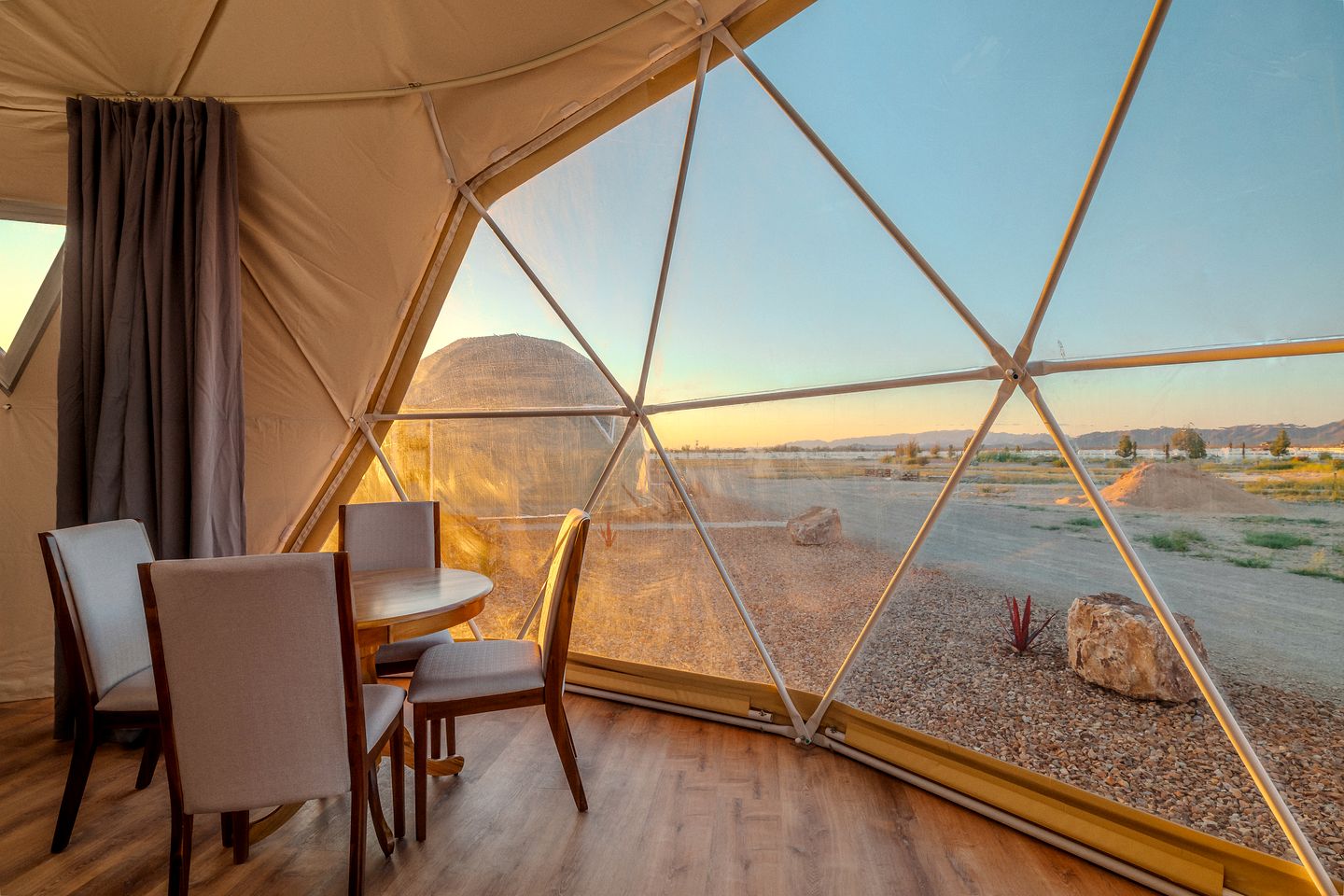 Fantastic Secluded Dome with Magnific Desert Views in Willcox, Arizona