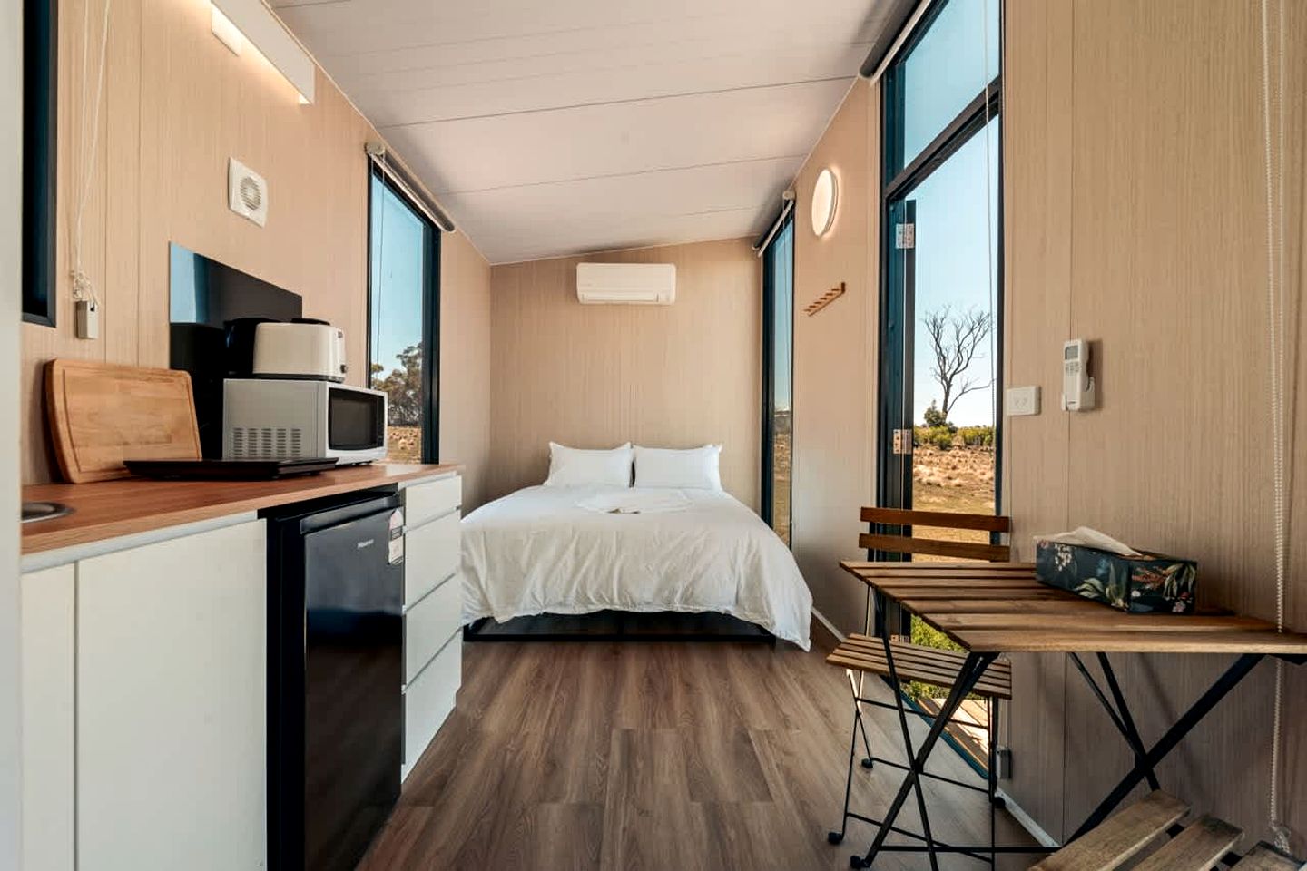 Fantastic Secluded Tiny House in Wyndham Vale, Victoria