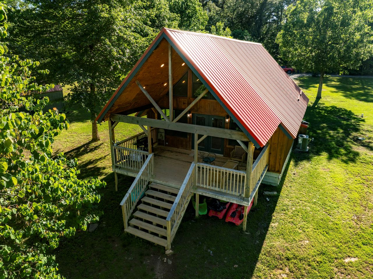 Fantastic Secluded Wooden Cabin with All Commodities in Nashoba, Oklahoma
