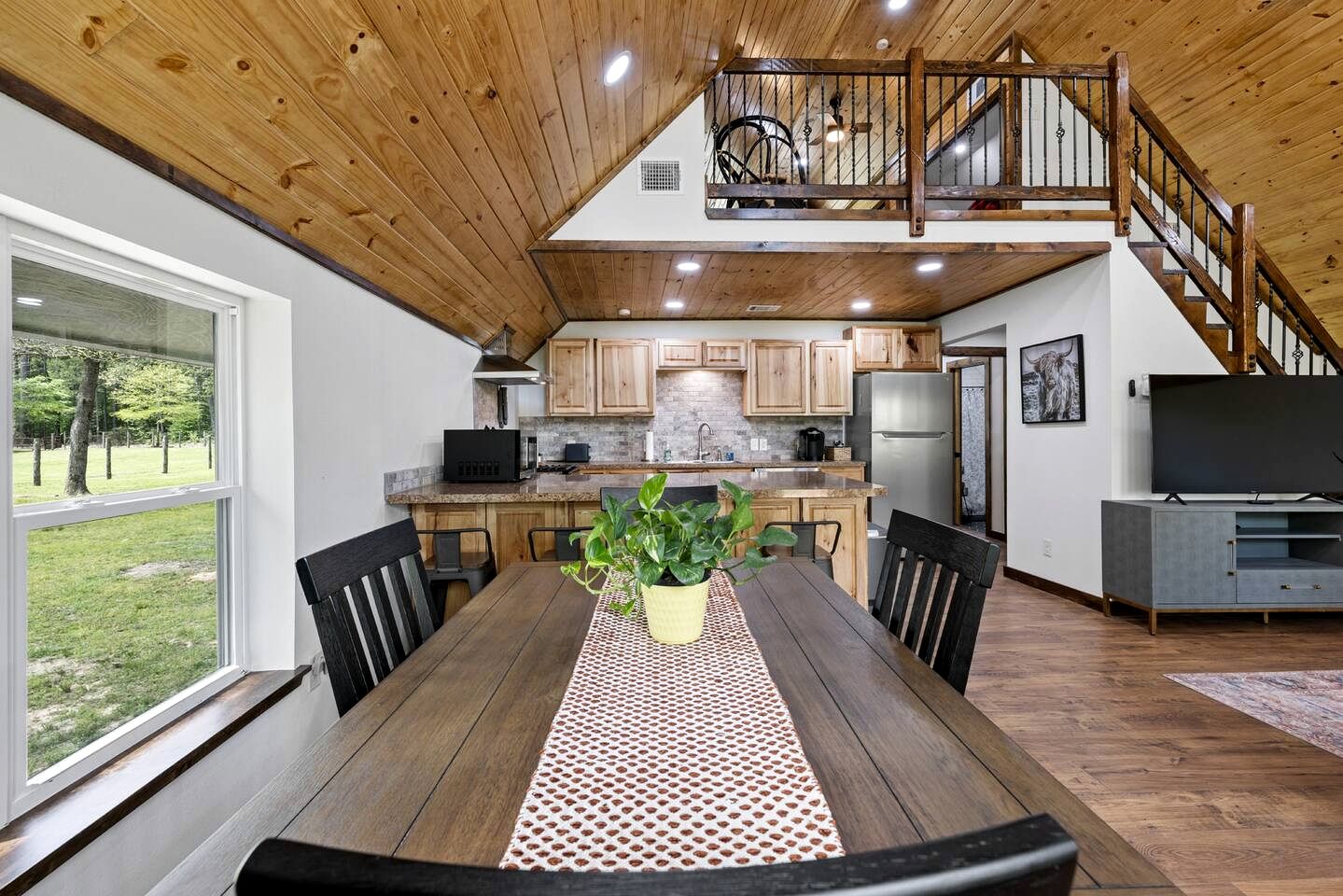 Fantastic Secluded Wooden Cabin with All Commodities in Nashoba, Oklahoma