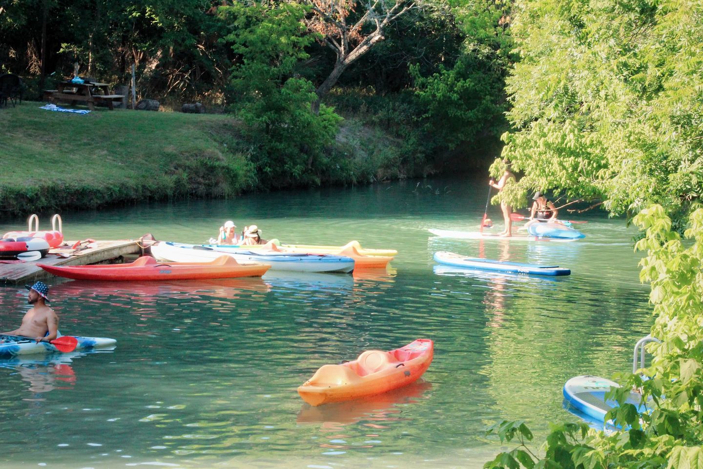 Fantastic Texas Glamping Adventure for Family and Friends: Luxurious Tented Cabin on the Geronimo Creek in Seguin