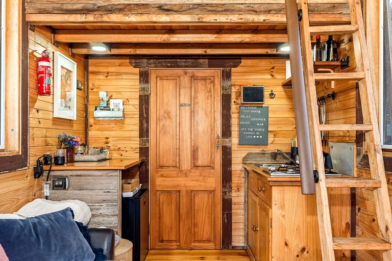 Tiny Houses (Australia, Taradale, Victoria)