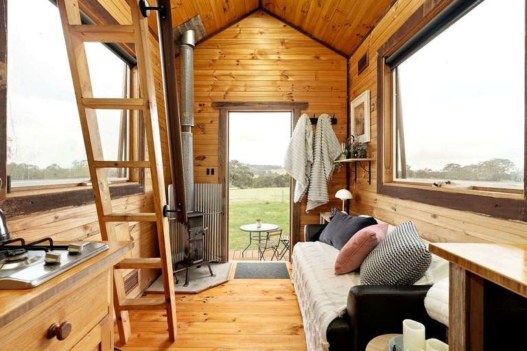 Tiny Houses (Australia, Taradale, Victoria)