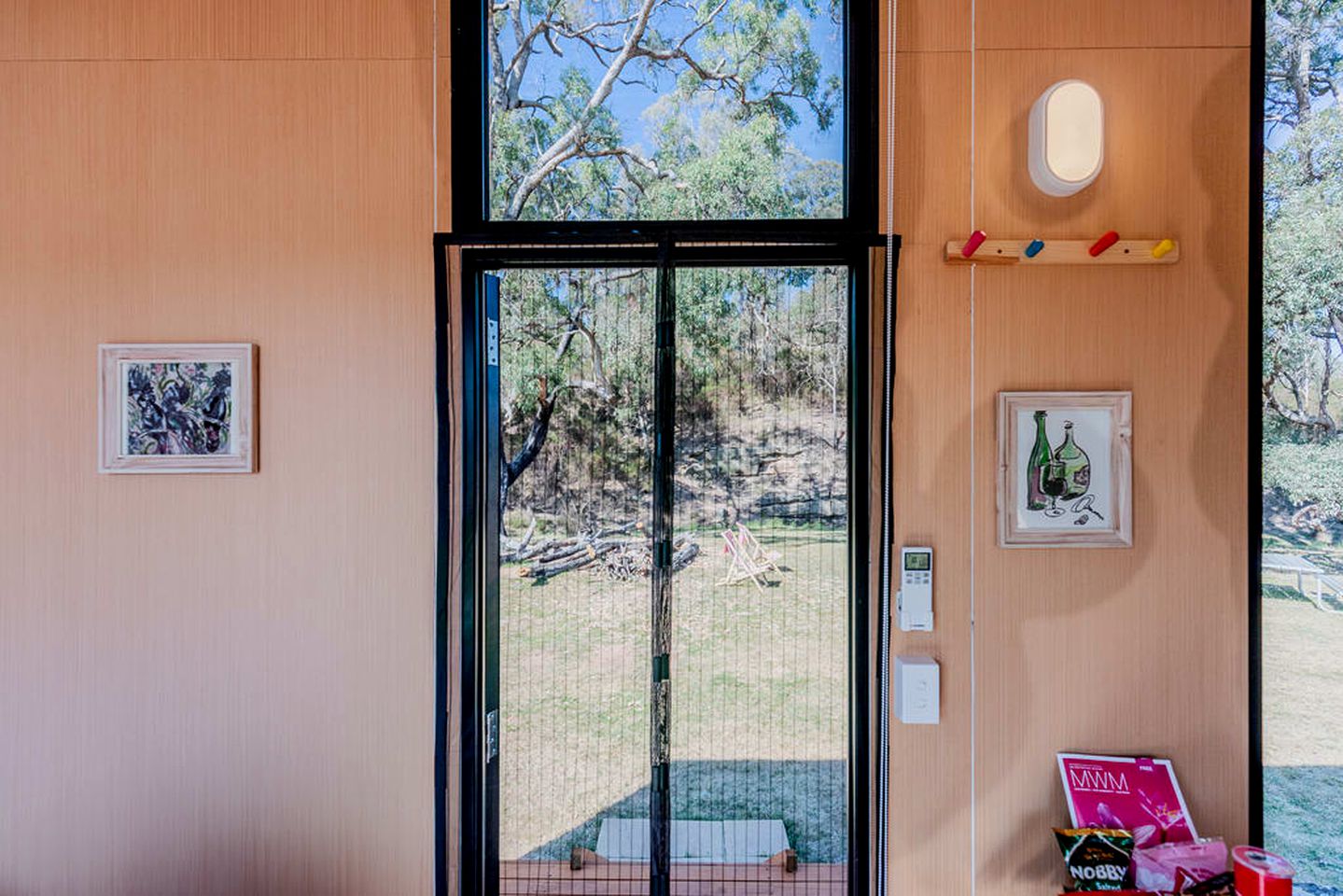 Fantastic Tiny House with Breathtaking Farmlands and Wine Tours in New South Wales, Australia