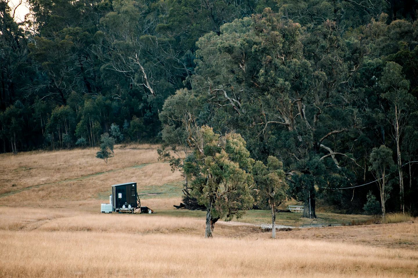 Fantastic Tiny House with Breathtaking Farmlands and Wine Tours in New South Wales, Australia