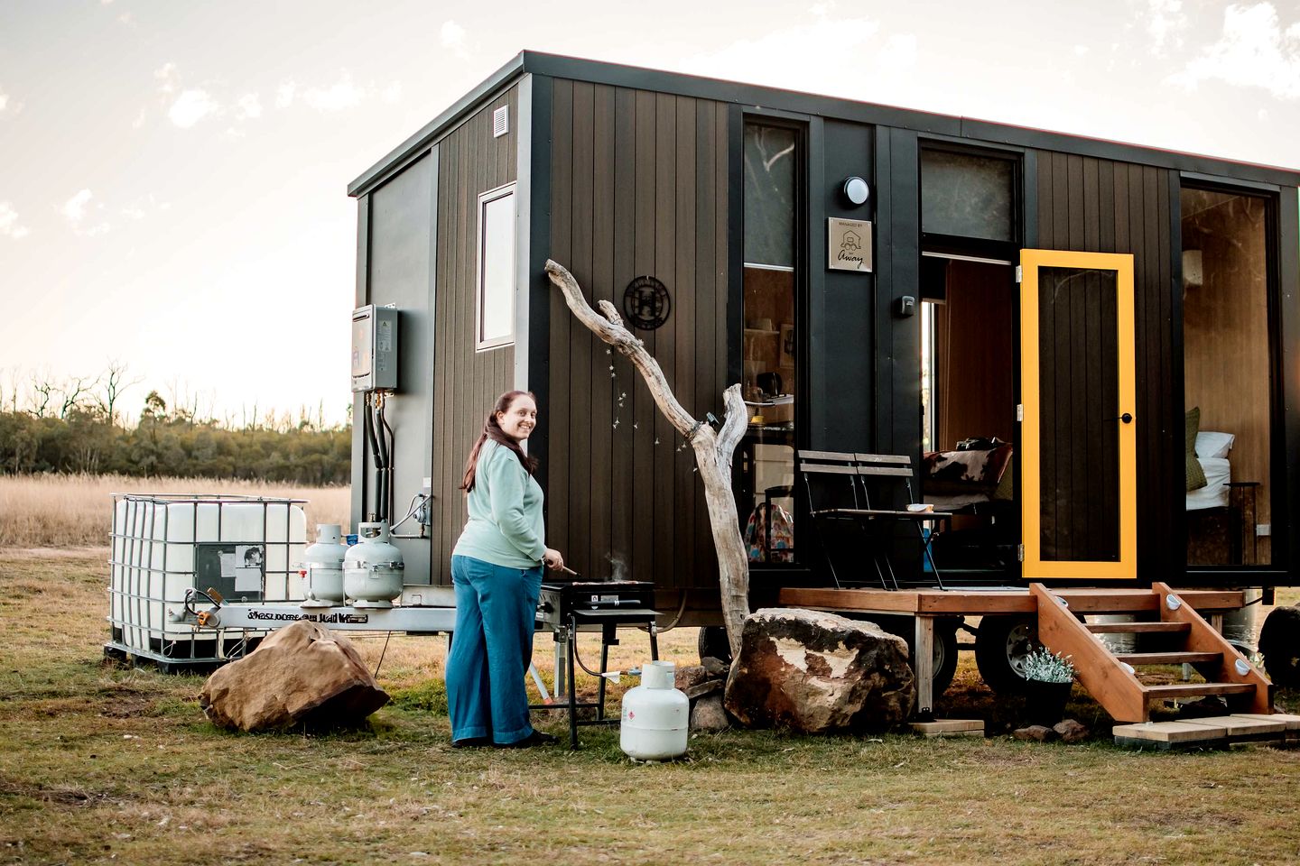 Fantastic Tiny House with Breathtaking Farmlands and Wine Tours in New South Wales, Australia