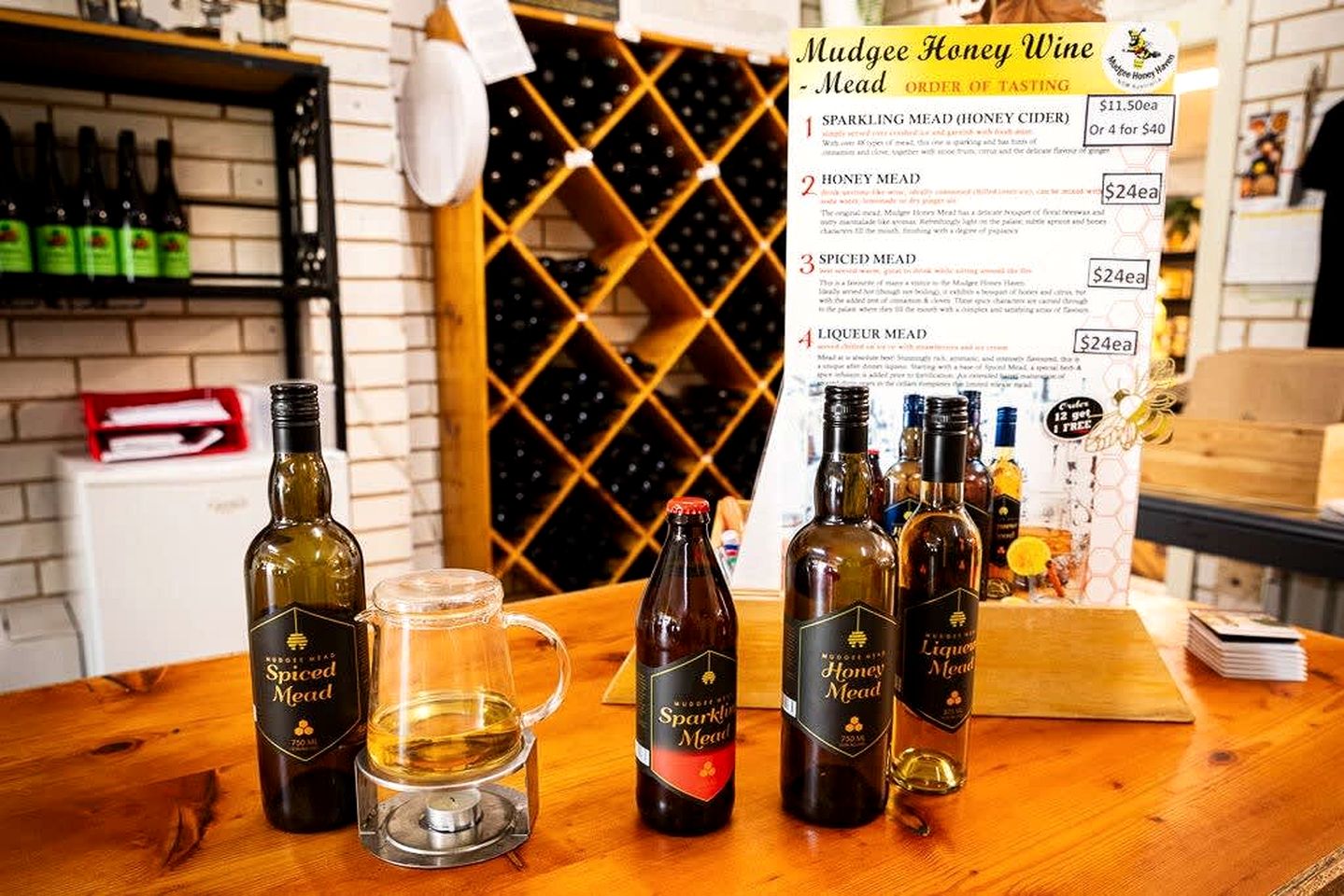 Fantastic Tiny House with Breathtaking Farmlands and Wine Tours in New South Wales, Australia