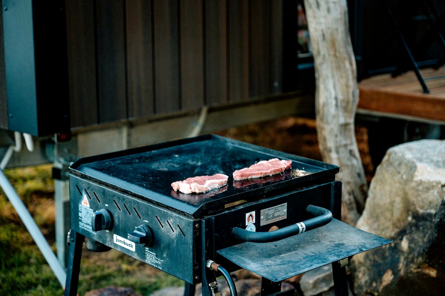 Fantastic Tiny House with Breathtaking Farmlands and Wine Tours in New South Wales, Australia
