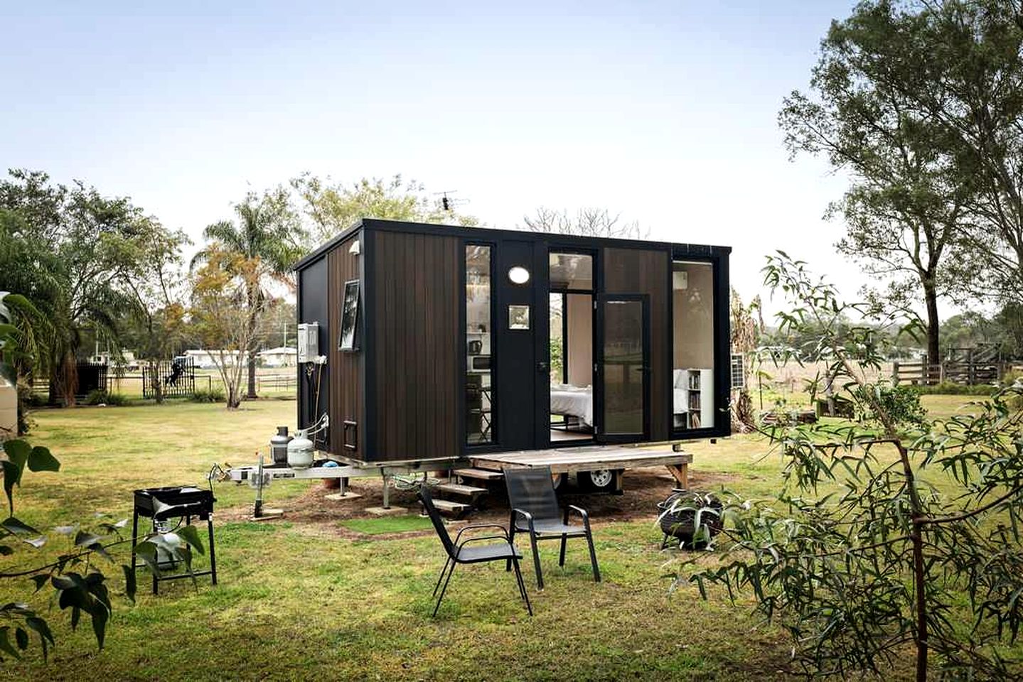 Tiny Houses (Australia, Glen Cairn, Queensland)