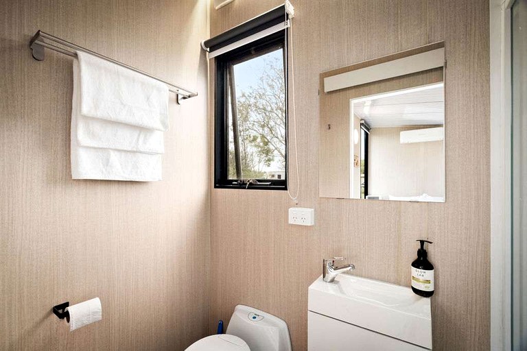 Tiny Houses (Australia, Glen Cairn, Queensland)