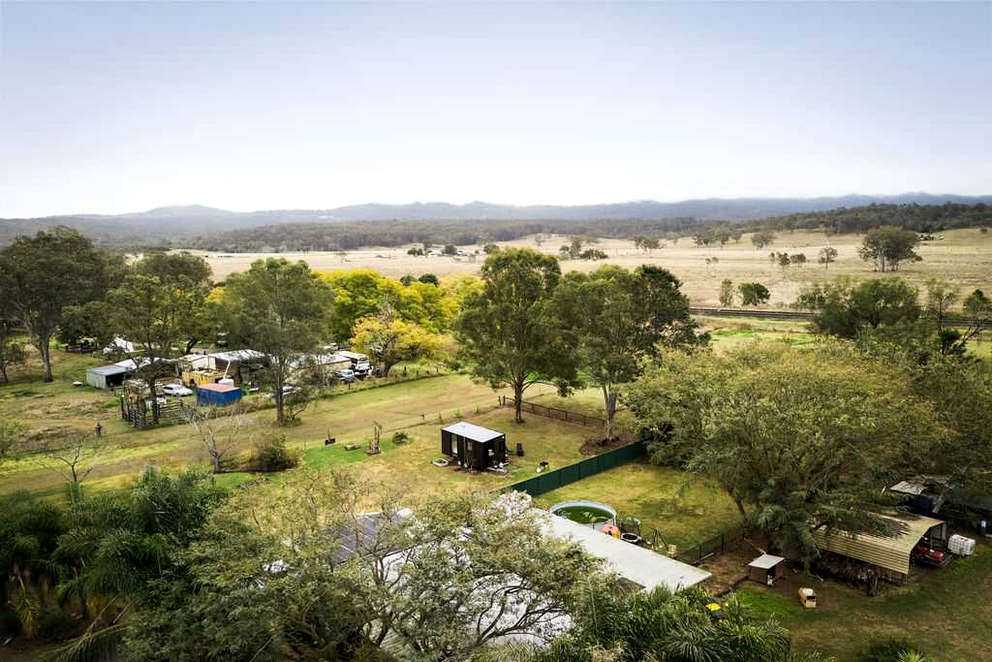 Fantastic Tiny House with Nice Sights in Glen Caim, Queensland