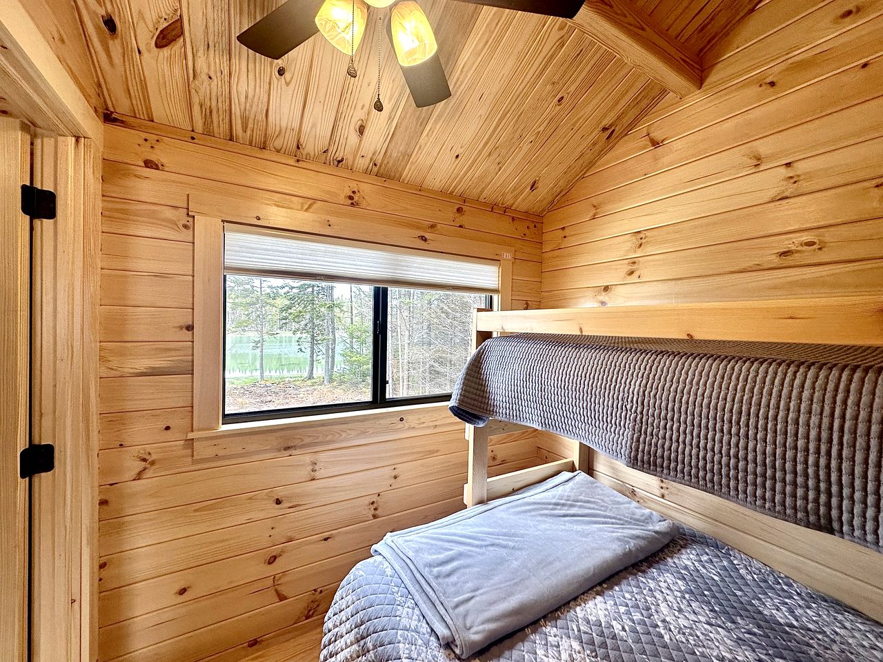 Fantastic Waterfront Wooden Cabin in Milbridge, Maine