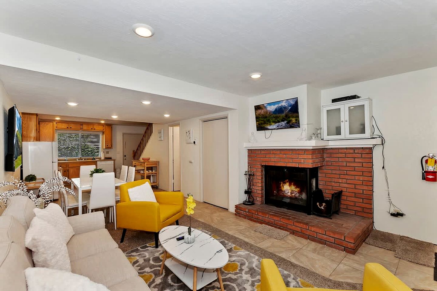 Fantastic Wooden Cabin with Barbecue in Big Bear Lake, California