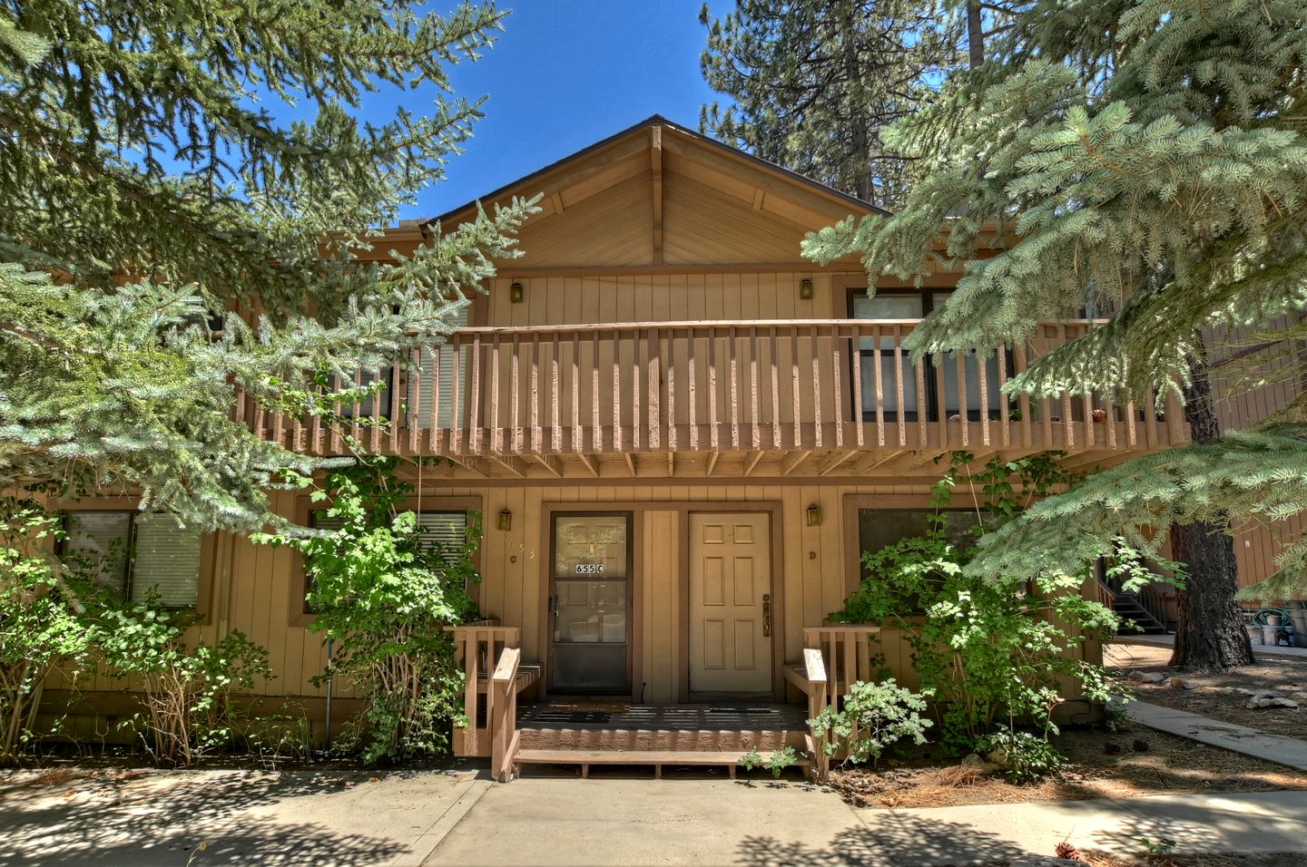 Fantastic Wooden Cabin with Barbecue in Big Bear Lake, California