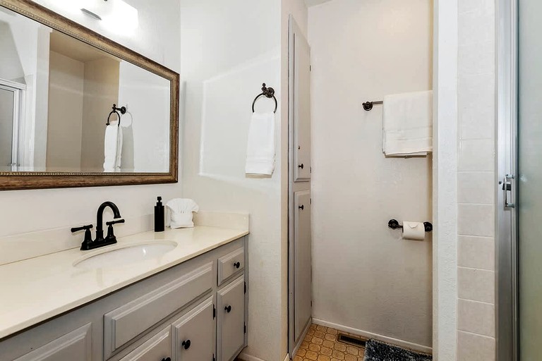 Cabins (United States of America, Big Bear Lake, California)