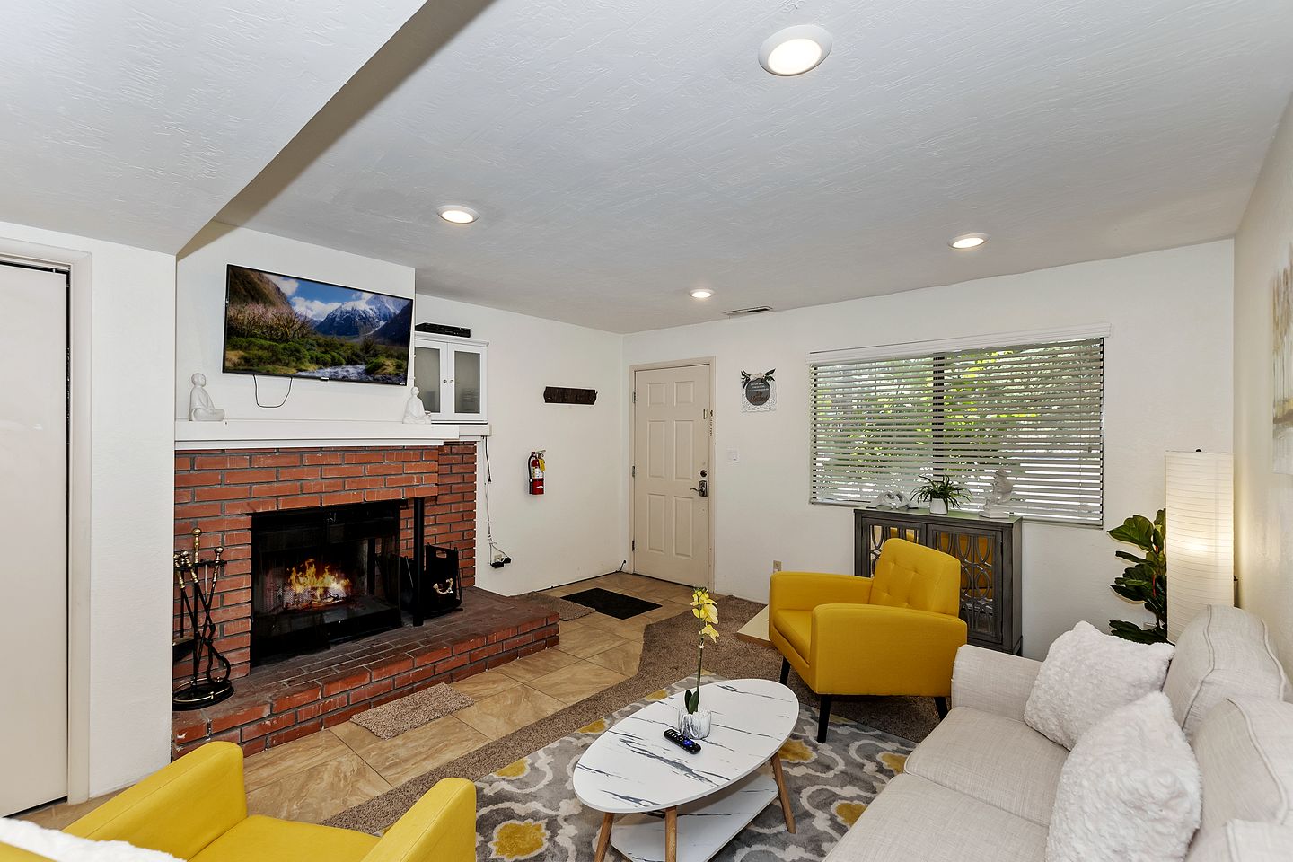 Fantastic Wooden Cabin with Barbecue in Big Bear Lake, California