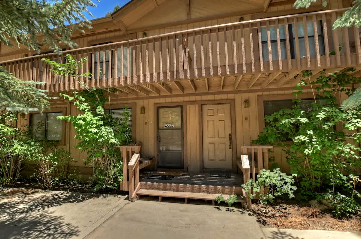 Fantastic Wooden Cabin with Barbecue in Big Bear Lake, California