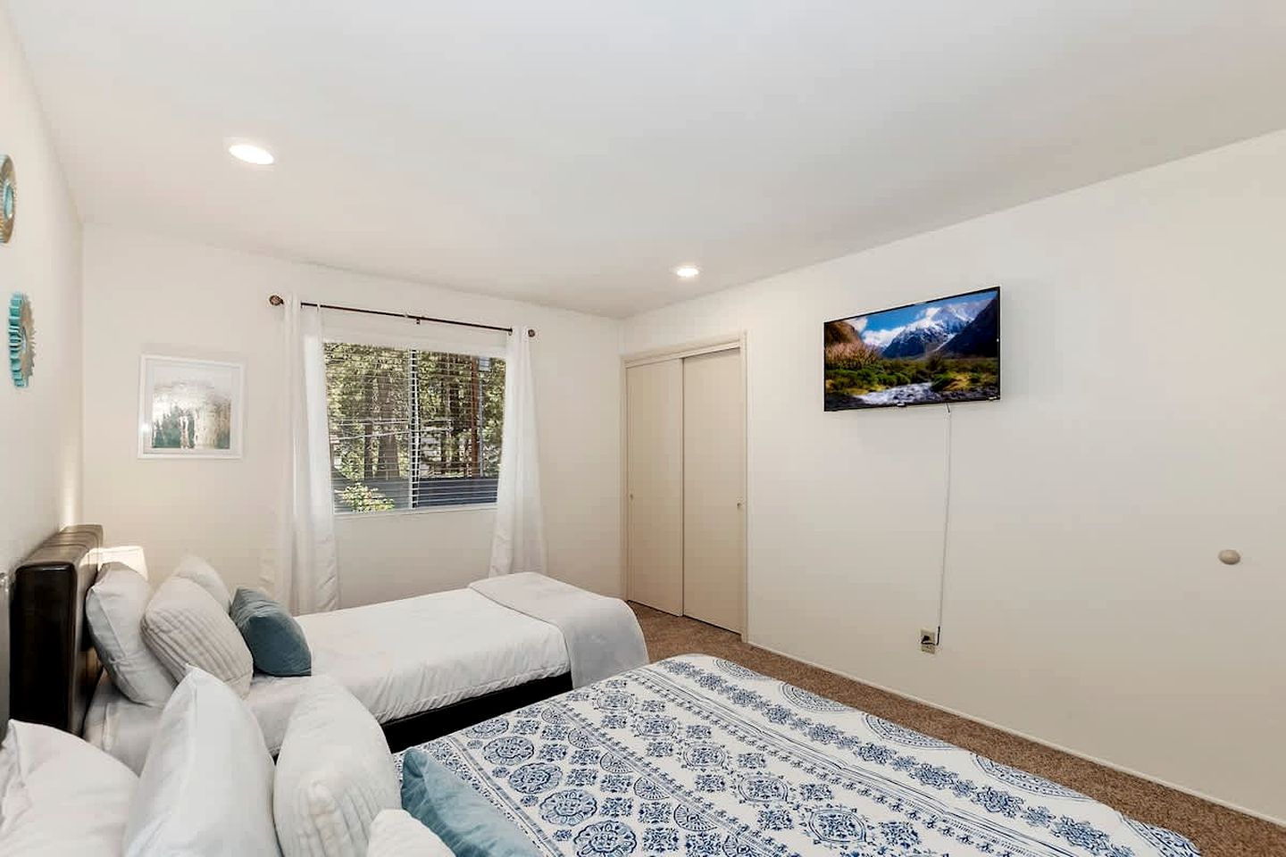 Fantastic Wooden Cabin with Barbecue in Big Bear Lake, California