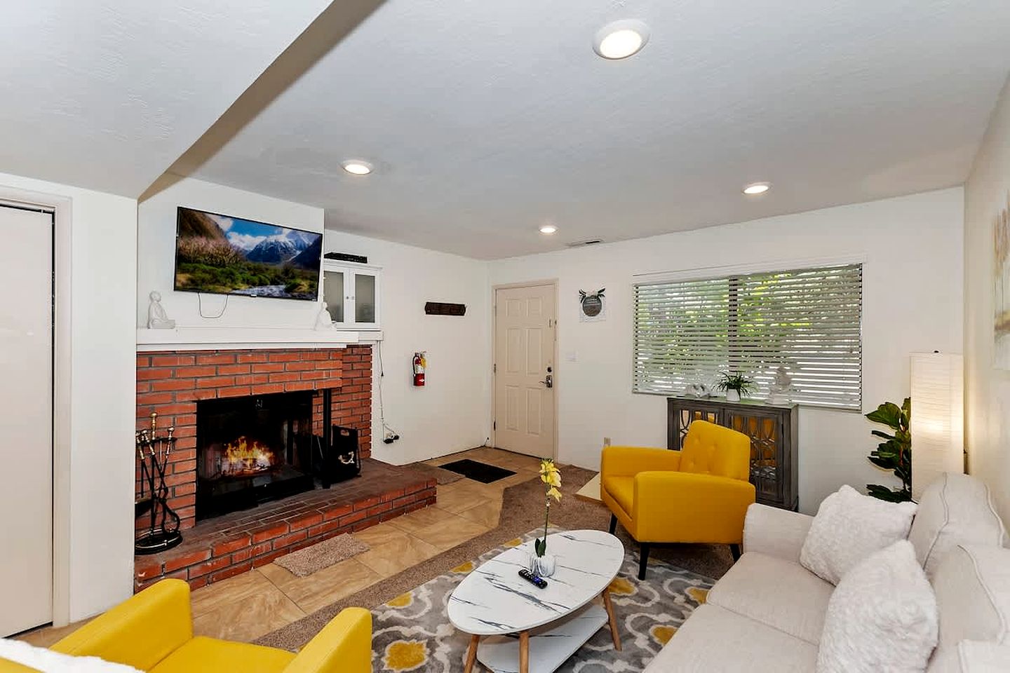 Fantastic Wooden Cabin with Barbecue in Big Bear Lake, California