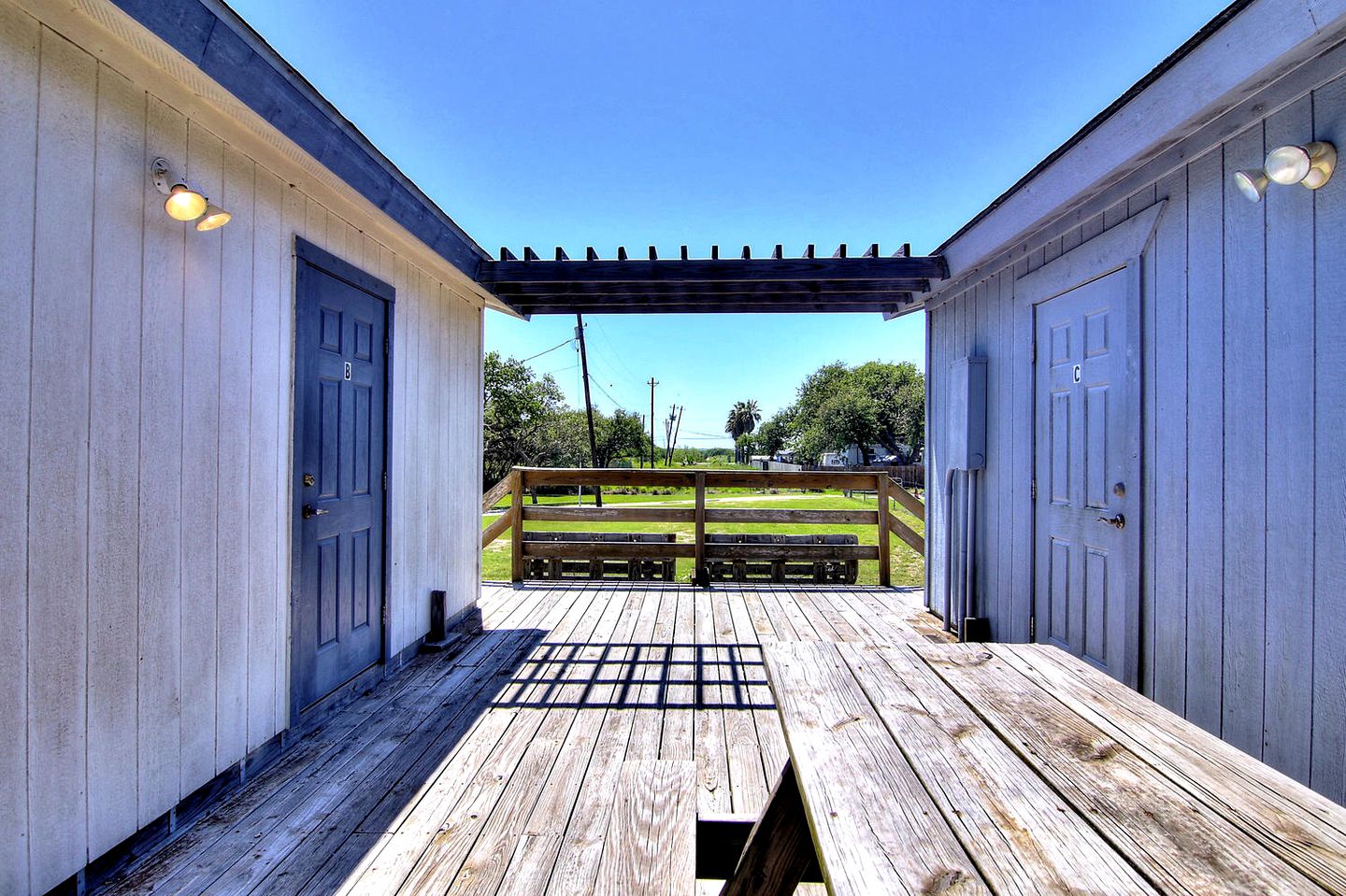 Family Style Fishing Cabin with Porch and Grill Perfect for Group Getaways on the Conn Brown Harbour, Aransas Pass Texas
