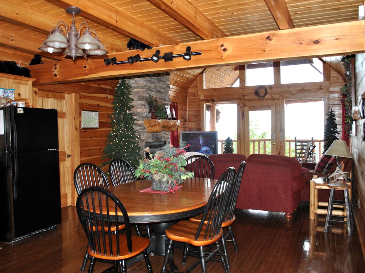 Secluded Mountain Cabin Getaway with a Hot Tub near Sevierville, Tennessee