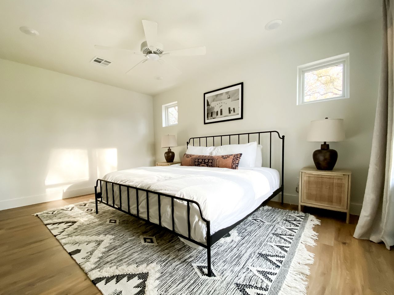 Elegant Farm House Beautifully Design in Texas