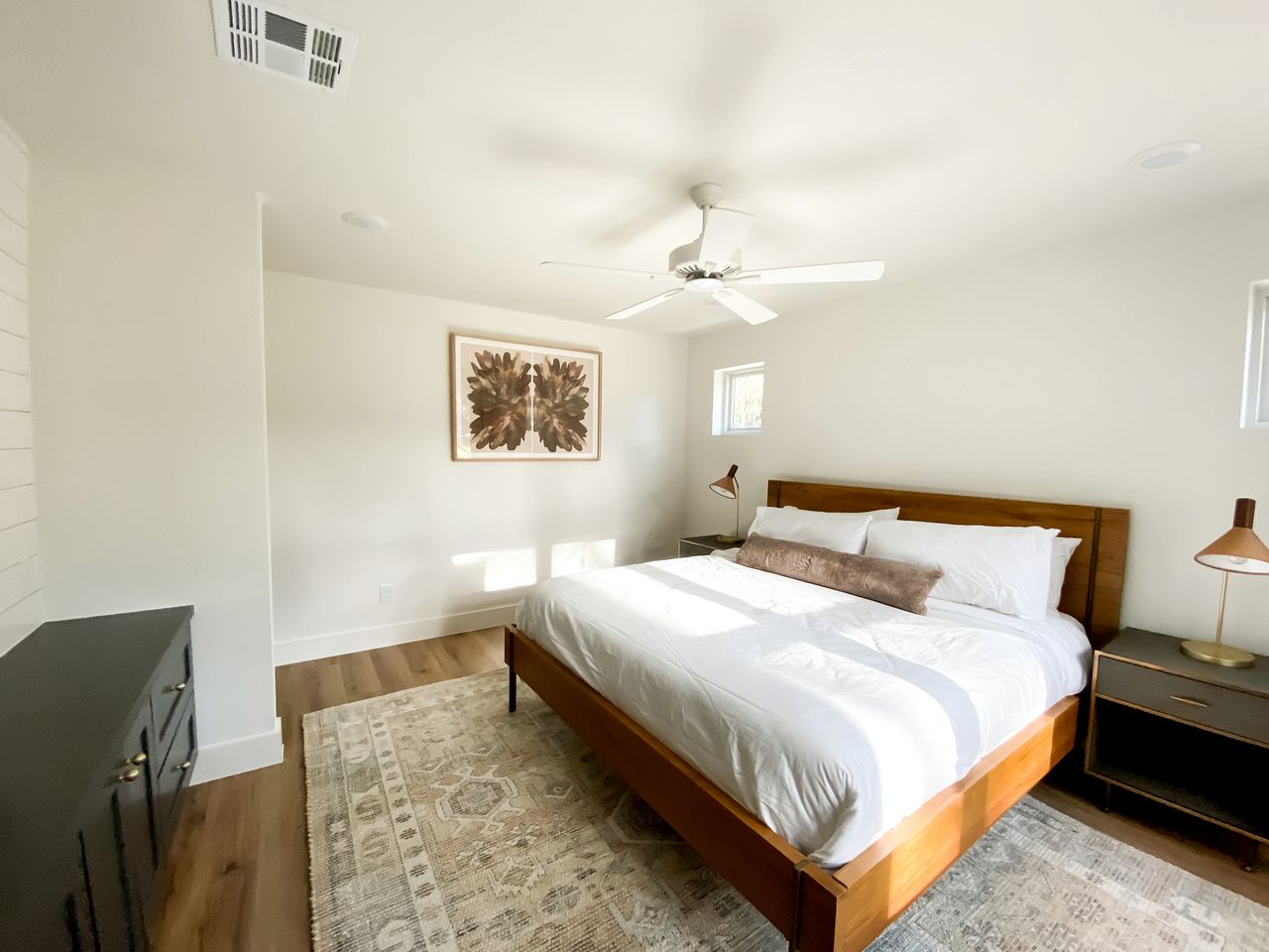 Elegant Farm House Beautifully Design in Texas