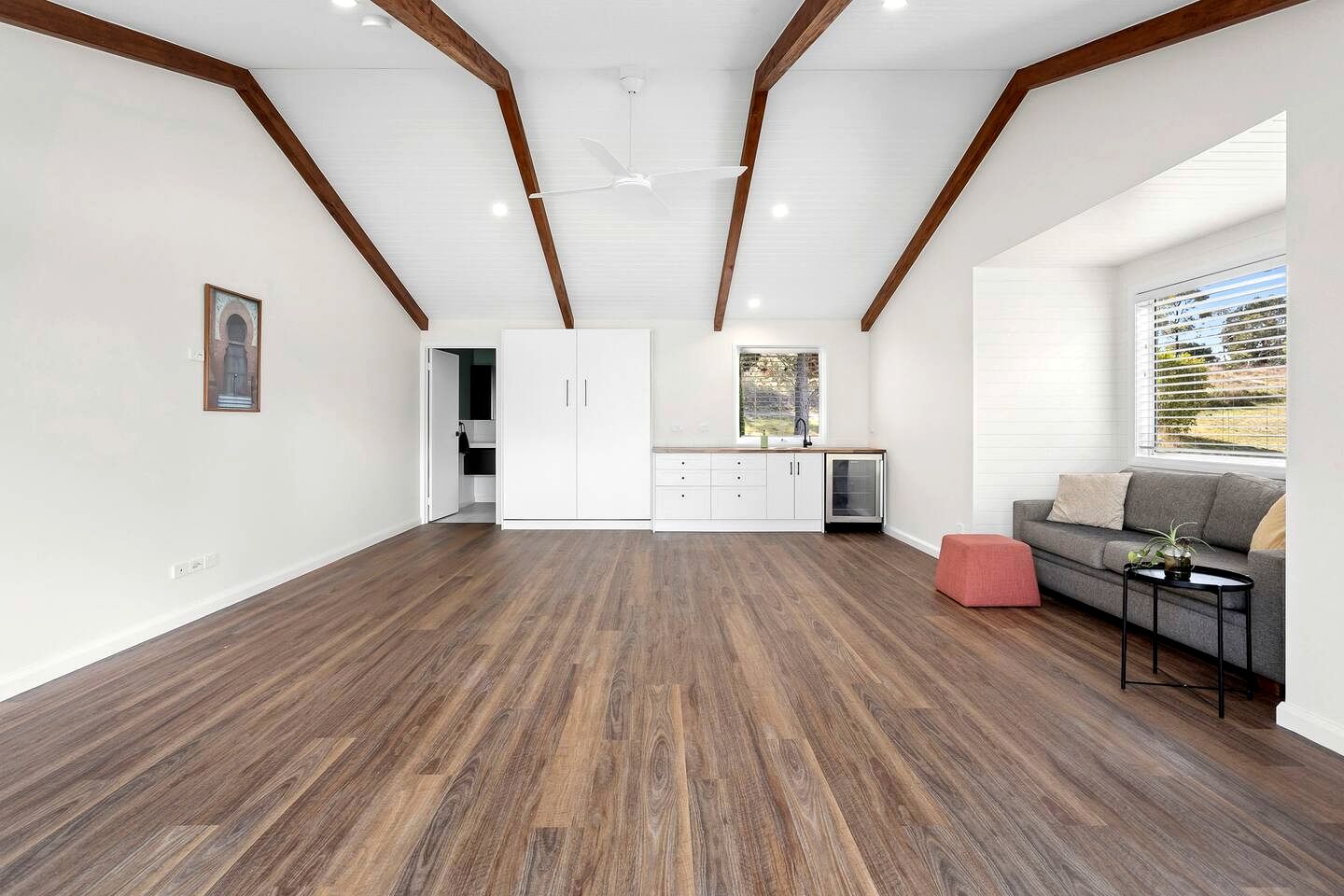 Tranquil Countryside Retreat with Private Guest Cottage near Canberra in Carwoola, Australia