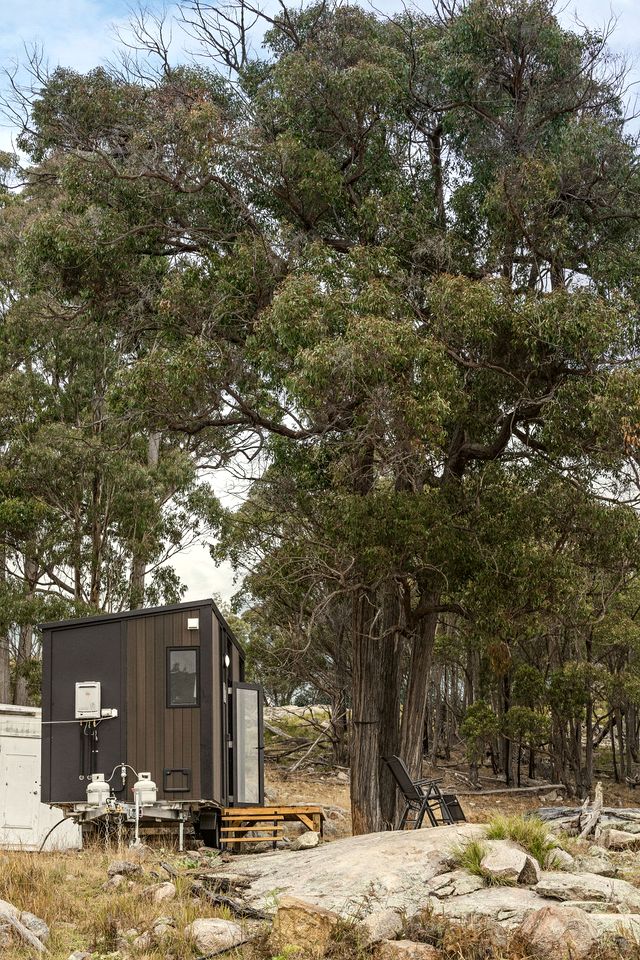 Farm Tiny House Stay Well Equipped in Deepwater, Queensland