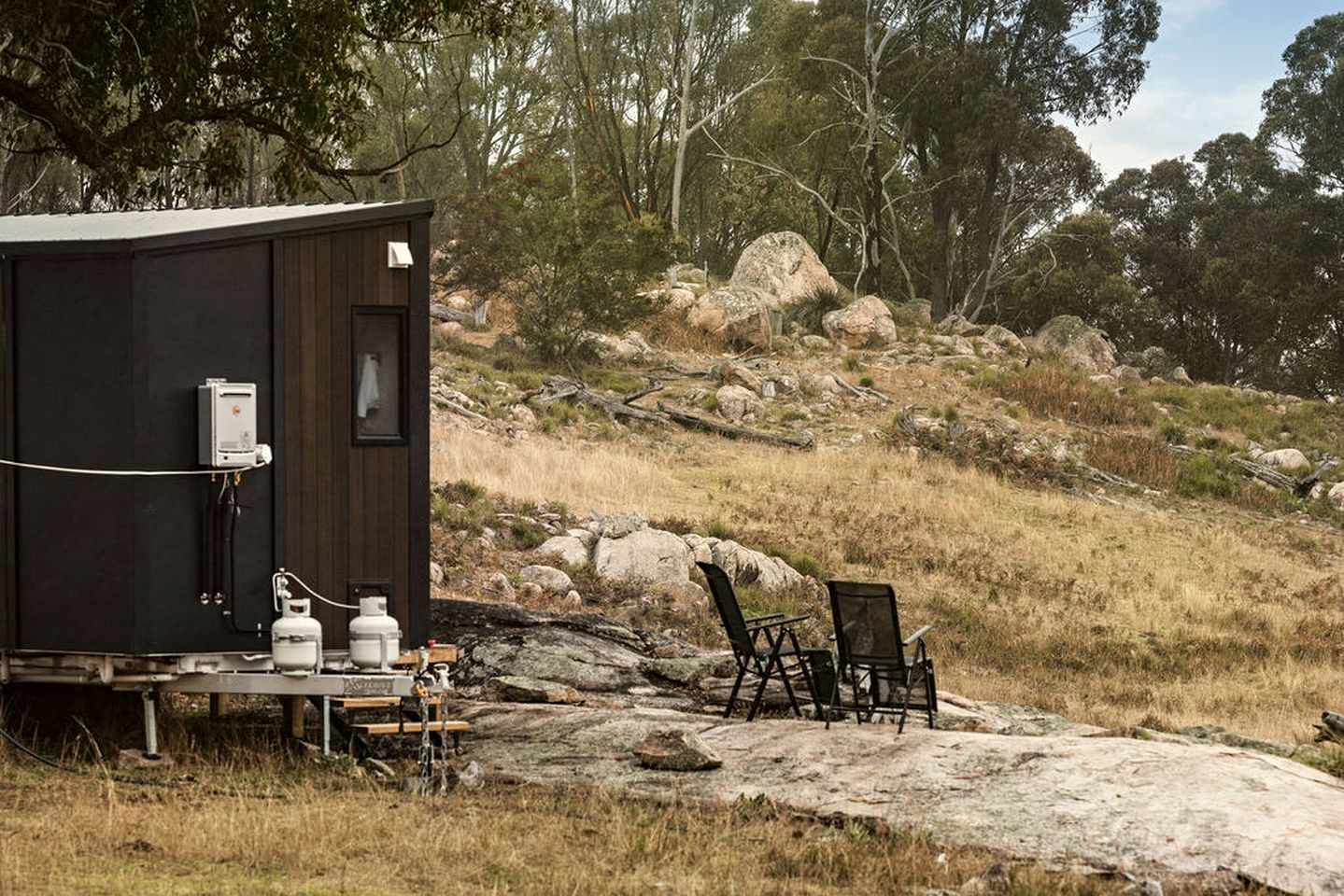 Farm Tiny House Stay Well Equipped in Deepwater, Queensland