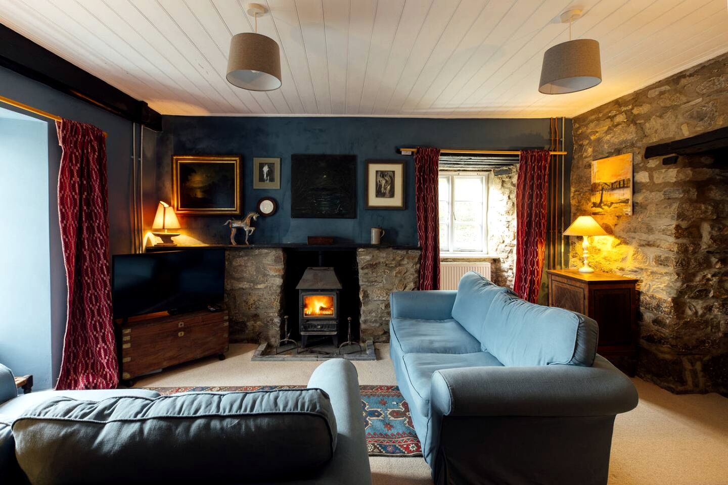 Charming Renovated Farmhouse with Billiard Room & Annex near Pembrokeshire Coast, Wales